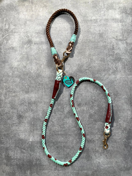 CHOCO MINT CAFE LEAD × BROWN PATTERN