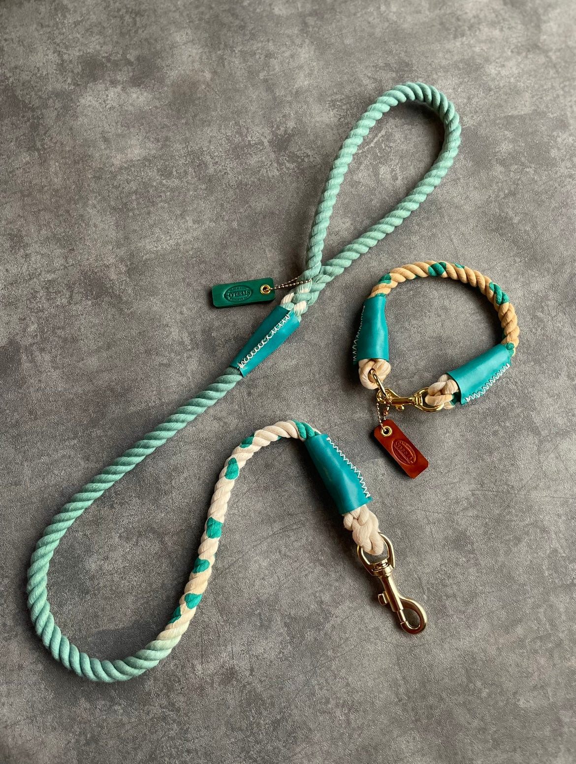 CUSTOM CASUAL 牛柄 ROPE LEAD