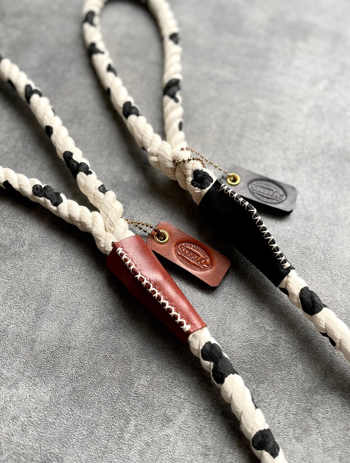 CUSTOM CASUAL 牛柄 ROPE LEAD