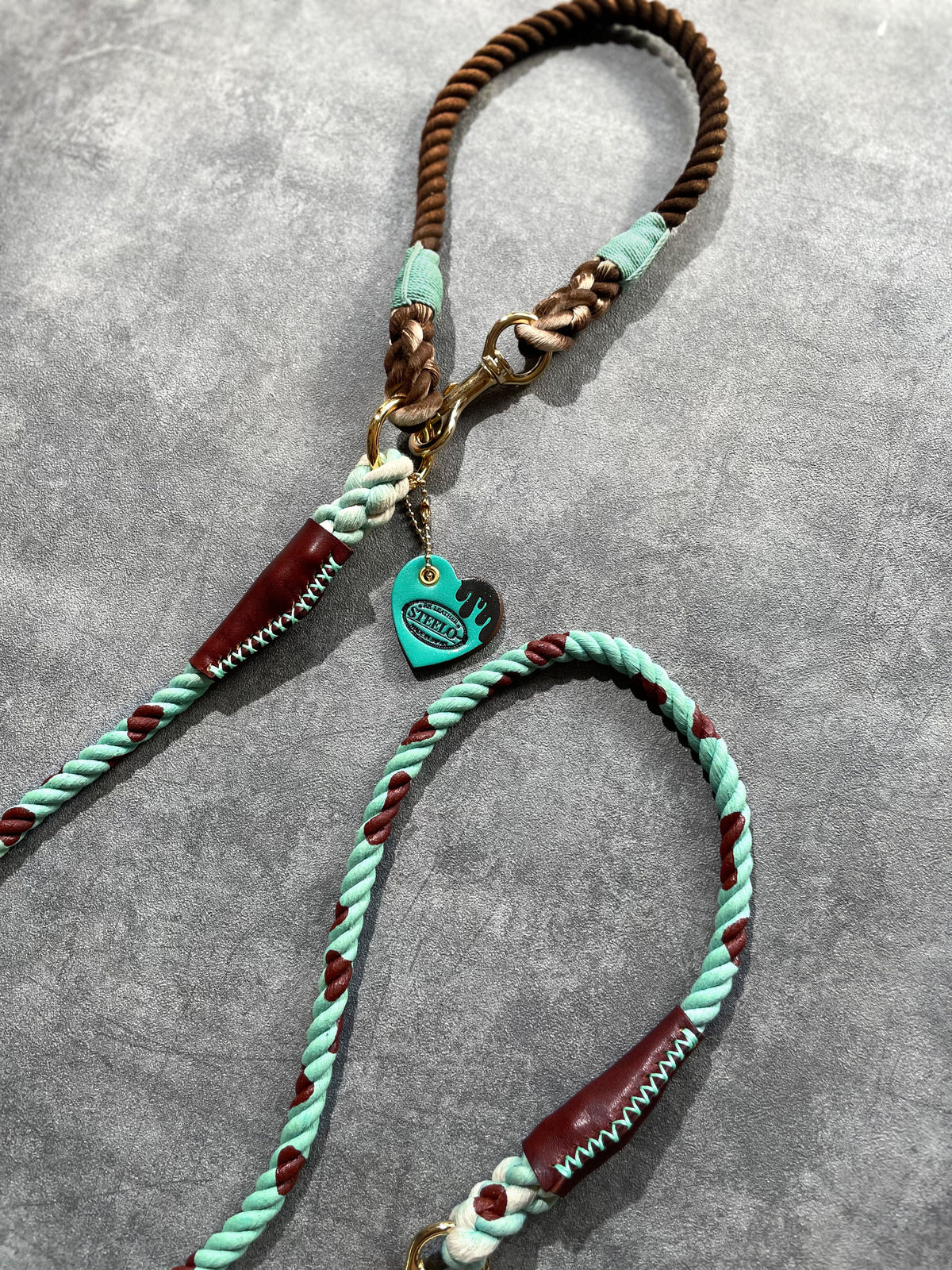 CHOCO MINT CAFE LEAD × BROWN PATTERN