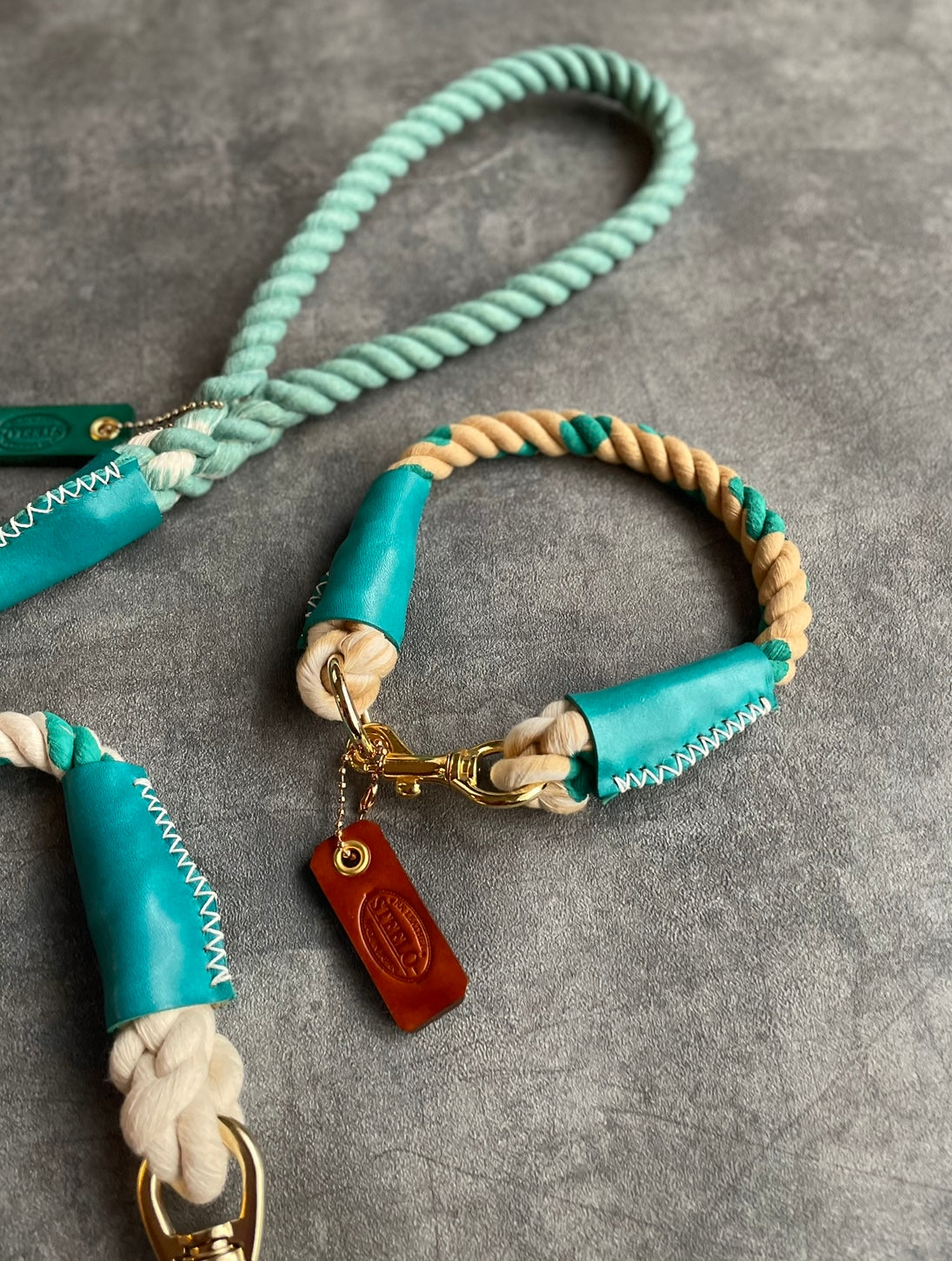 牛柄ROPE COLLAR