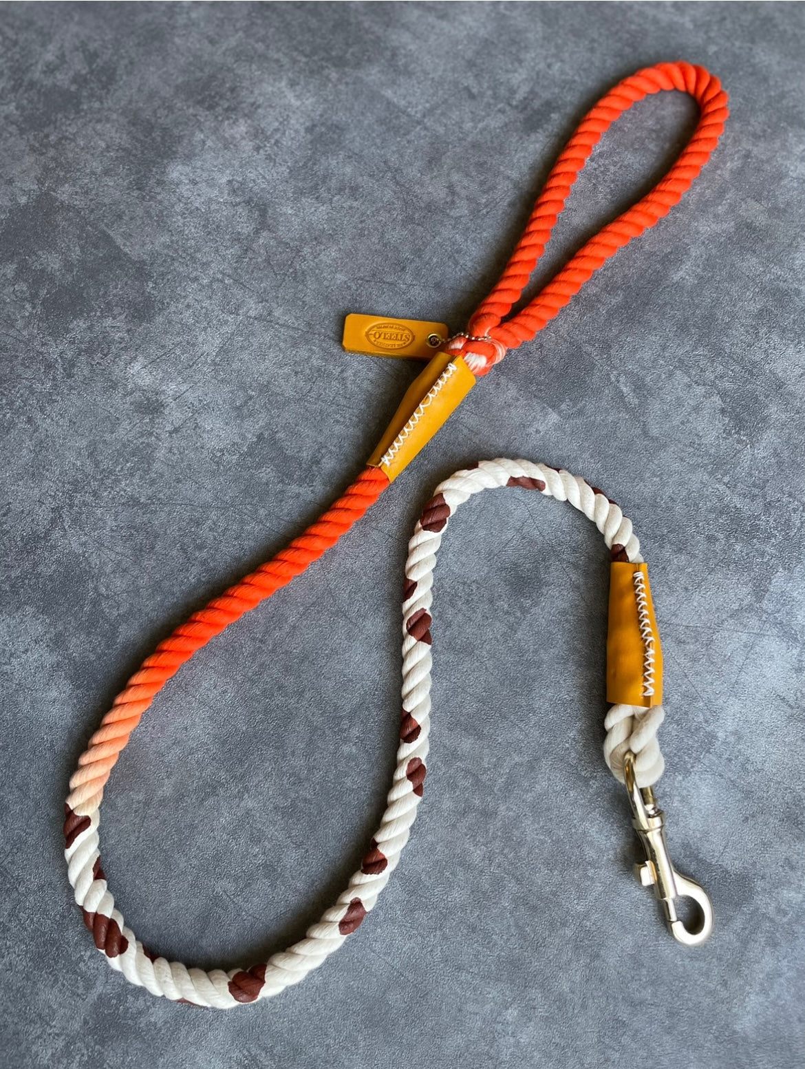 CUSTOM CASUAL 牛柄 ROPE LEAD