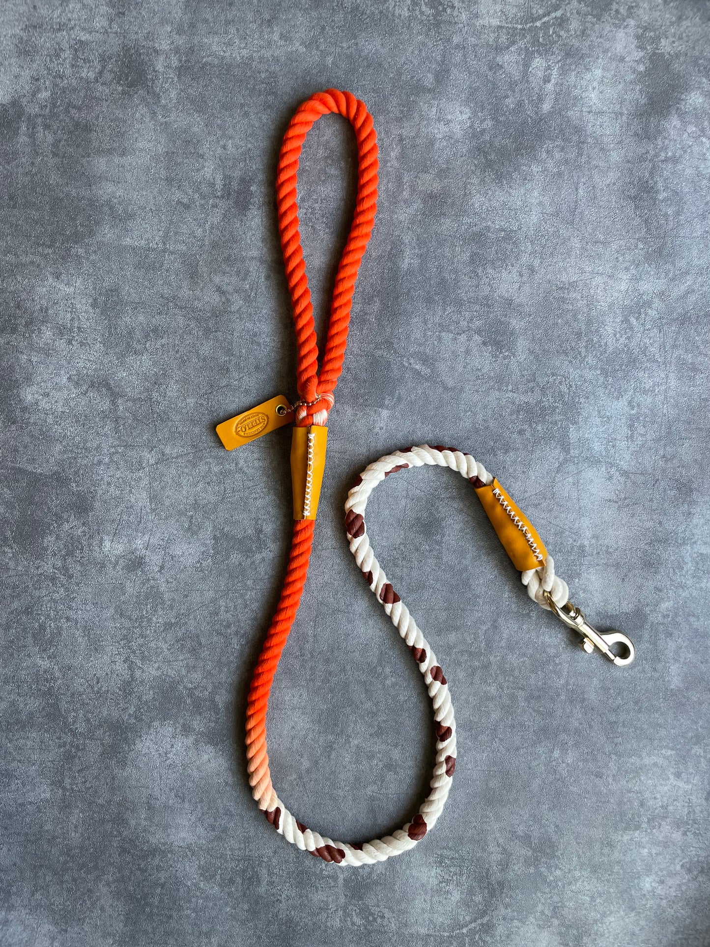 CUSTOM CASUAL 牛柄 ROPE LEAD