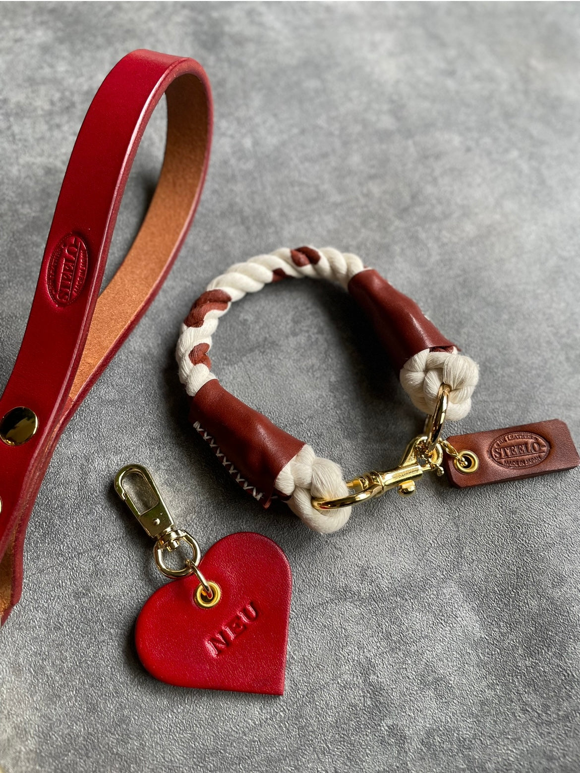 牛柄ROPE COLLAR
